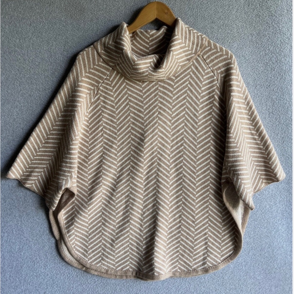 Loft Outlet Poncho Sweater Womens Size Large Beige Cream Chevron Cowl Neck